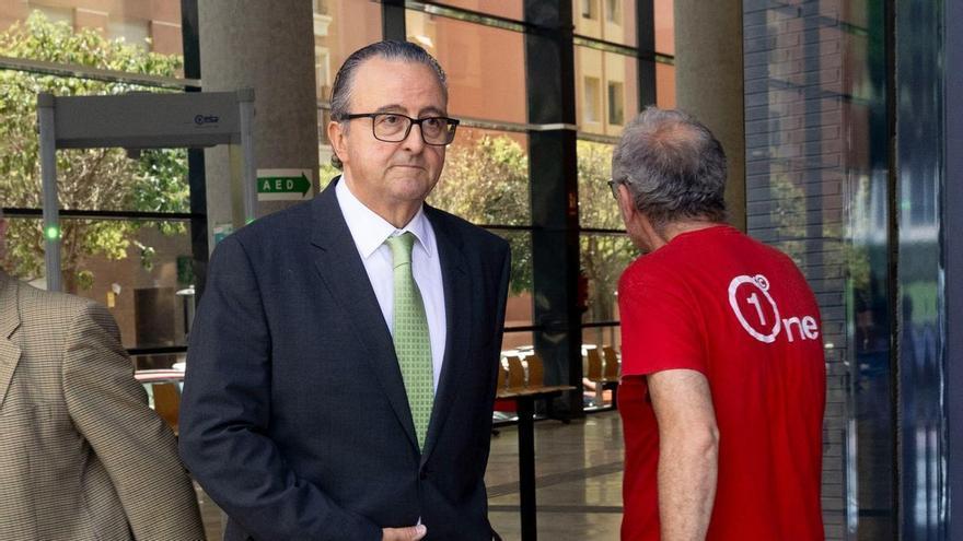 Los promotores ratifican ante la jueza que existía un clamor contra la cláusula del desempate en Les Naus