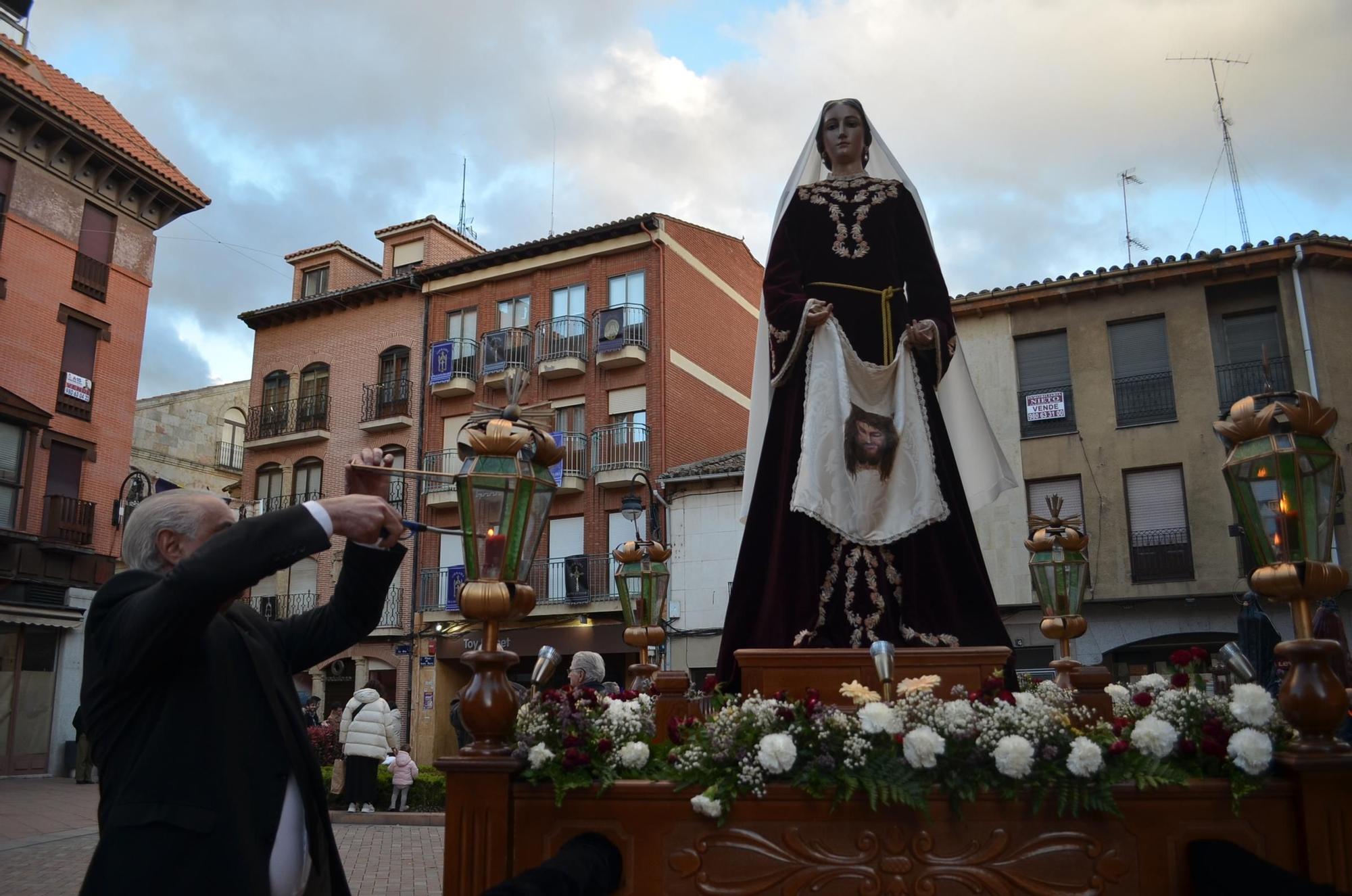 GALERÍA | Procesión del Santo Entierro de Benavente, en imágenes