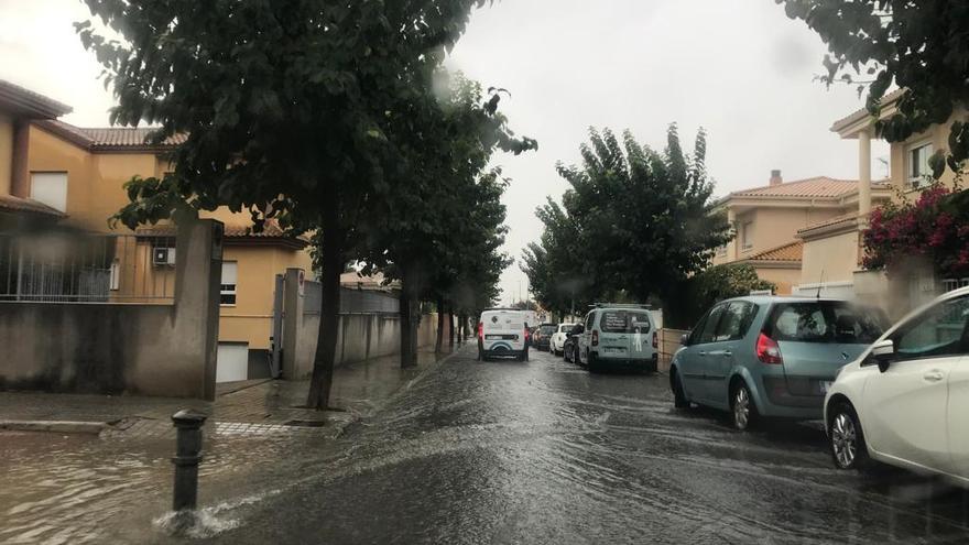 Calles como ríos en La Jaud de Elda.