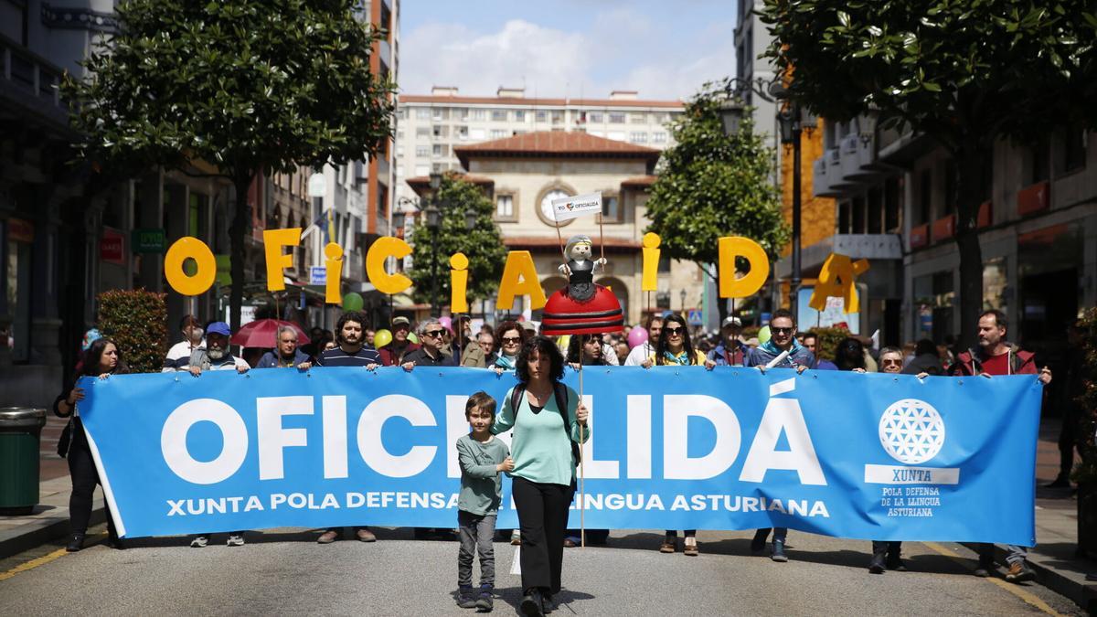 Manifestación por la oficialidad del asturiano en mayo del año pasado.