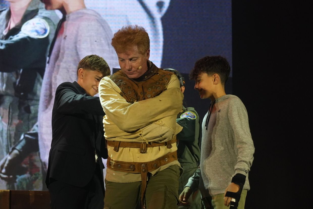 Galería de fotos de la gala del 50º aniversario de Grúas Tomás en Vila-real