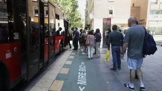 Vuelven los paros al autobús urbano de Zaragoza durante las fiestas del Pilar