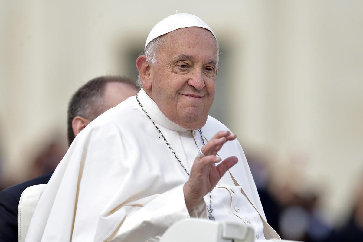 El Vaticà suspèn l’agenda del Papa almenys fins diumenge