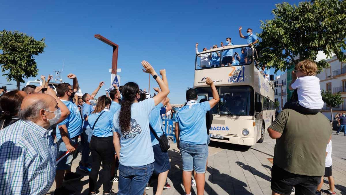 Imágenes de la celebración en casa de la UD Ibiza