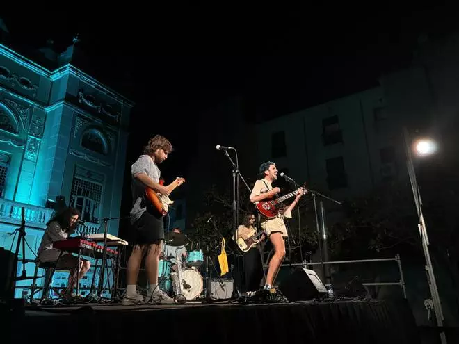 Lluki Valverde presenta ‘Bo amb mi, bo amb tu’ a la Plaça Josep Pla