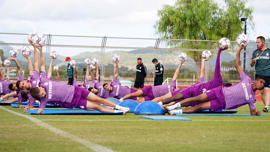 Stoichkov y Cufré son duda para el partido ante el Tenerife y Mboula está descartado