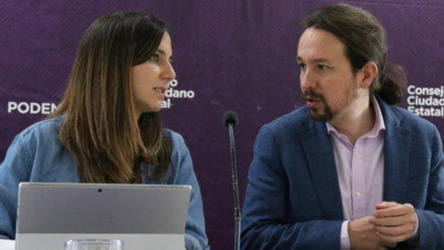 El líder de Podem i vicepresident del govern espanyol, Pablo Iglesias, amb la diputada i secretària d&#039;Estat Ione Belarra