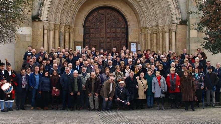 Los vecinos del antiguo barrio del Pilar vuelven a encontrarse