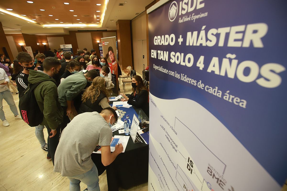 Unitour una feria para despejar las dudas de los estudiantes cordobeses