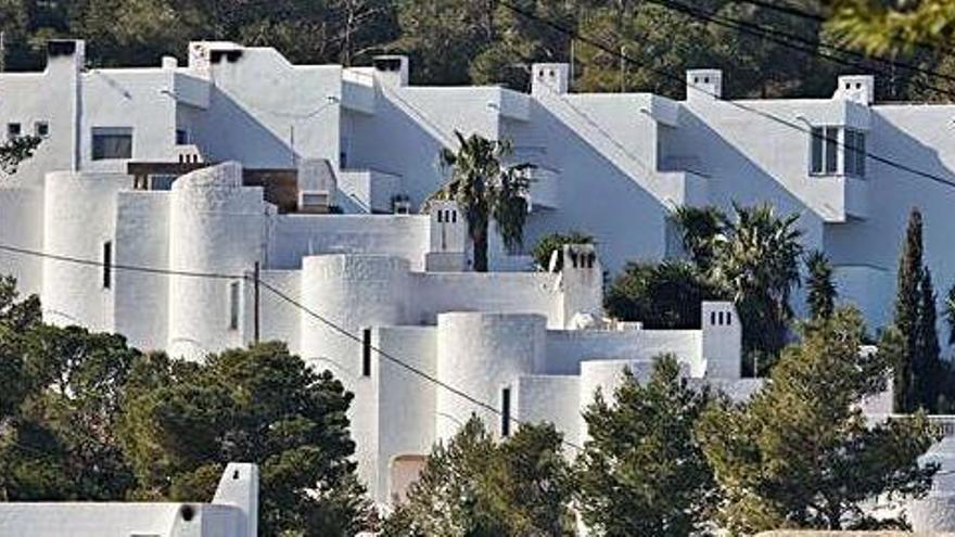 La urbanización está en una zona de Sant Miquel que forma parte de la Red Natura 2000.