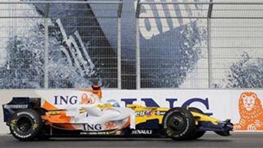 Fernando Alonso, noveno en la primera sesión de Valencia