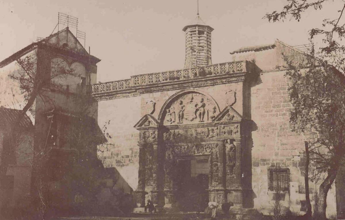 Hacia 1925, estado en el que se encontaba la casa palacio de los Páez de Castillejo.