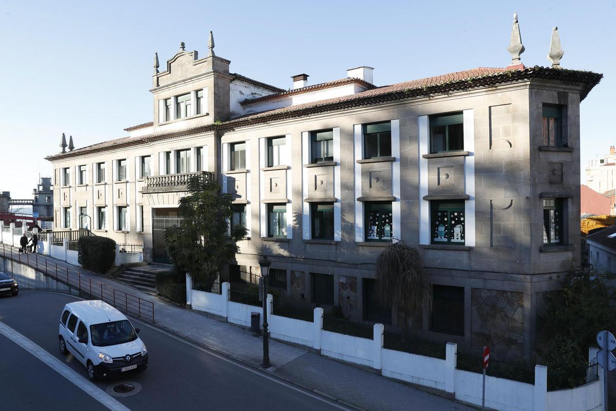 Edificio de la Gota de Leche, en Ronda de Don Bosco.
