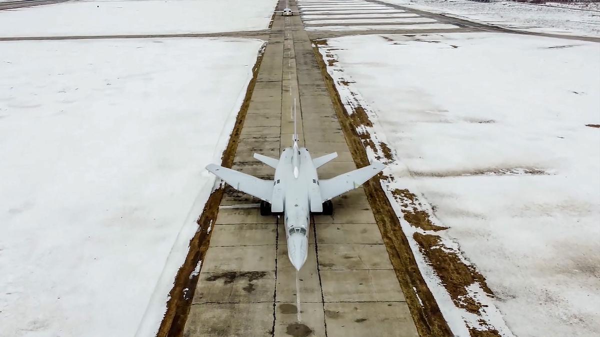 Un caza ruso durante uno de los ejercicios militares del Ejército ruso en Bielorrusia.﻿