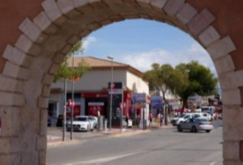 Rojales lleva sin cobrar las vallas publicitarias 6 años