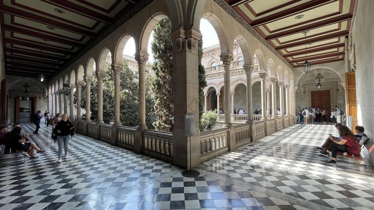 Edificio histórico de la Universitat de Barcelona (UB).