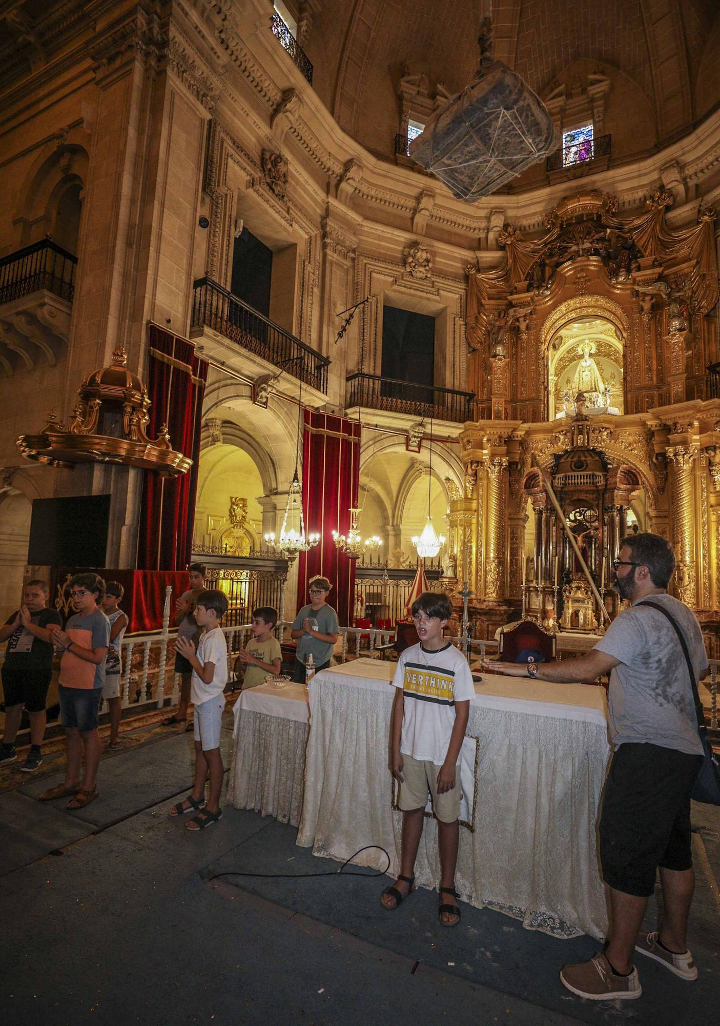 Arrancan los ensayos en Santa Maria para ultimar los detalles del Misteri d'Elx.