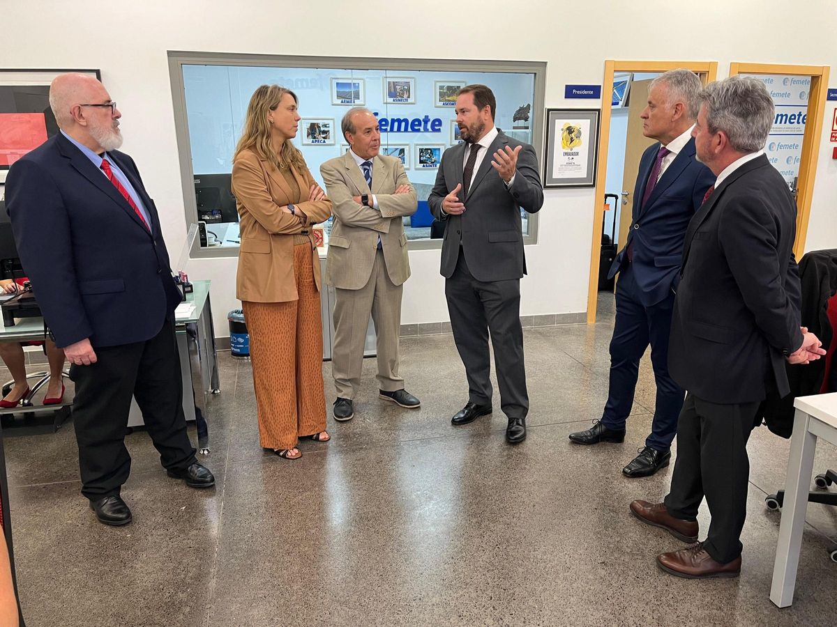 Visita dirigentes Cepyme, Confemetal y CEOE en Femete.