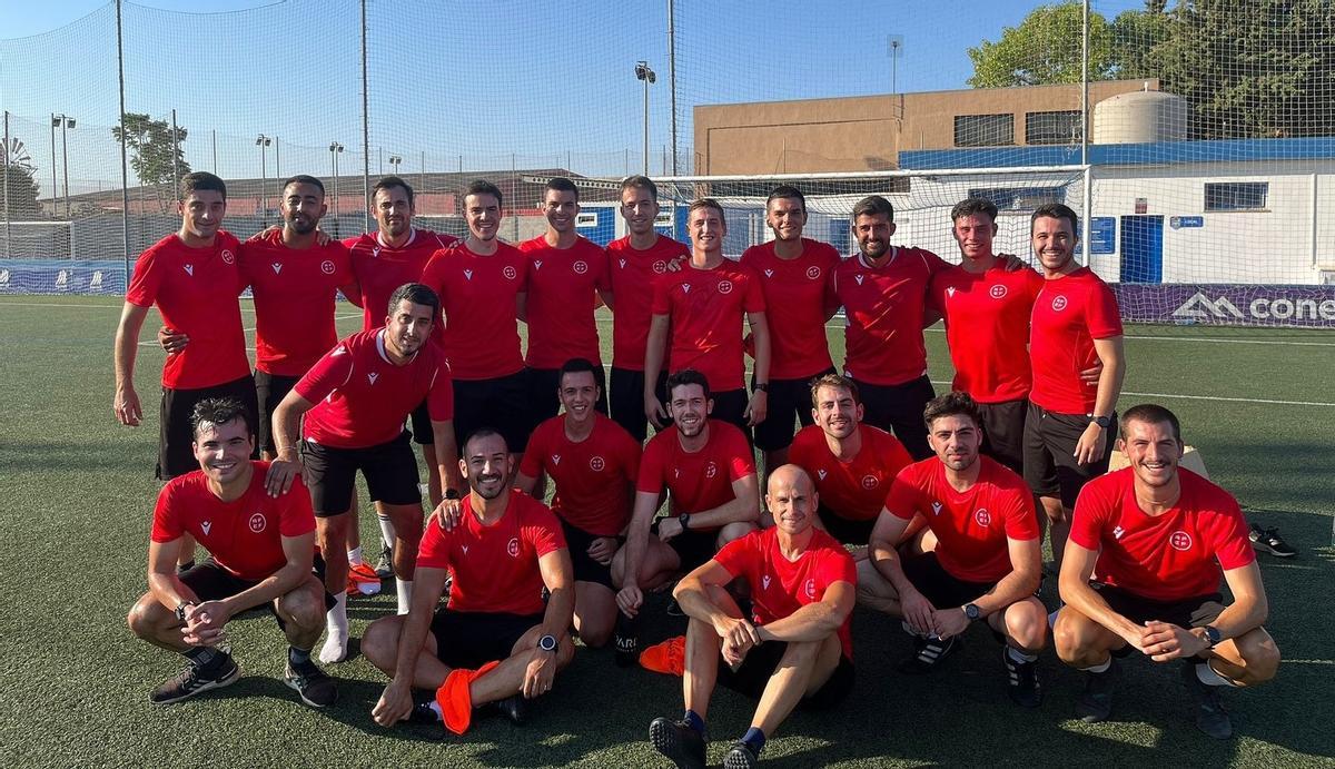 Los árbitros de Tercera y los asistentes de Segunda, en Son Malferit.