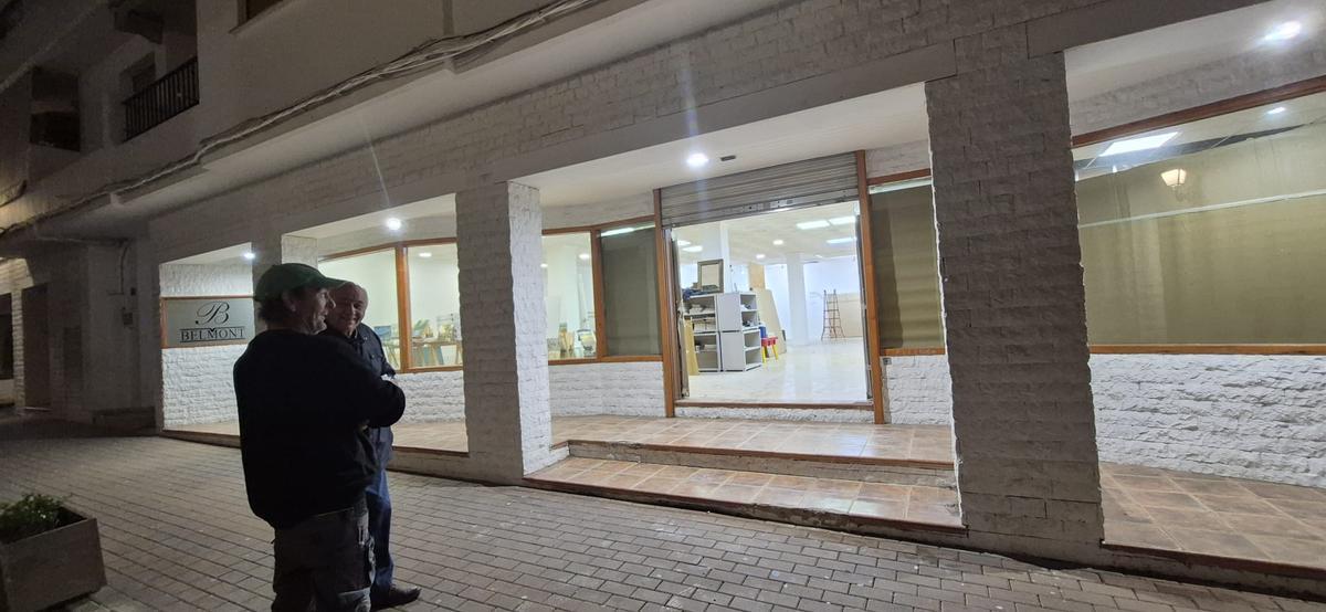 El nuevo estudio, más amplio, permitirá a los artistas abordar obras de mayor dimensión.