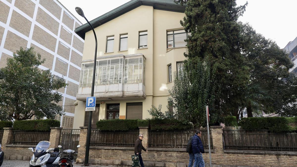 Edificio del antiguo Tribunal de Menores, en el número 7 de la calle Lagasca de Zaragoza.