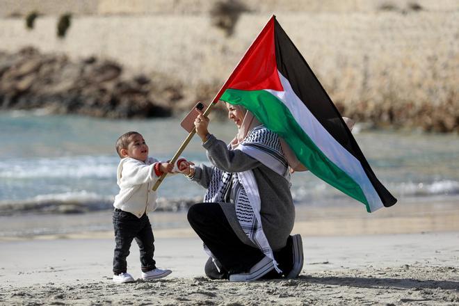 Cometas solidarias por Palestina en ses Salines