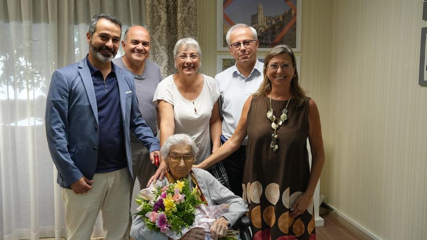 La veïna de Girona Mercedes Besalú fa 100 anys