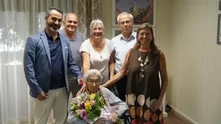 La veïna de Girona Mercedes Besalú fa 100 anys