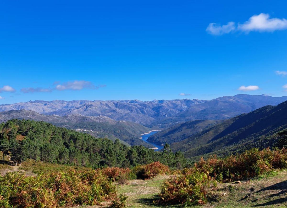 Vistas del río Limia desde uno de los miradores de la ruta.