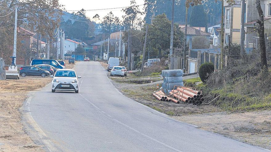 Malestar por el retraso en las obras en el vial entre Santiago y Val do Dubra