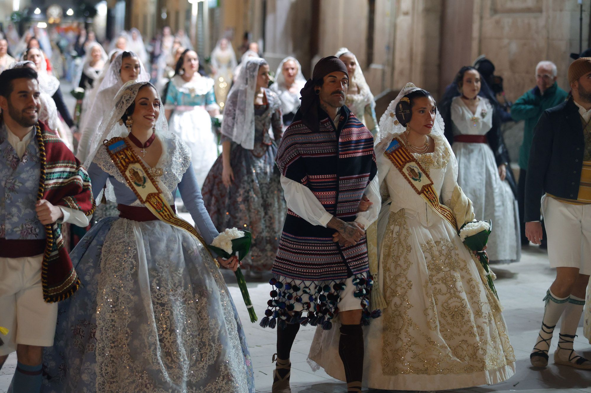 Todas las fotos de la Ofrenda del 17 de marzo por la calle San Vicente de 20:00 a 21:00 horas