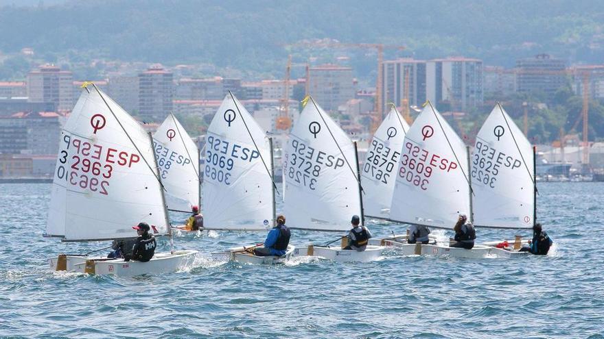 José Luis Ríos, primer líder de la Regata Ría de Vigo
