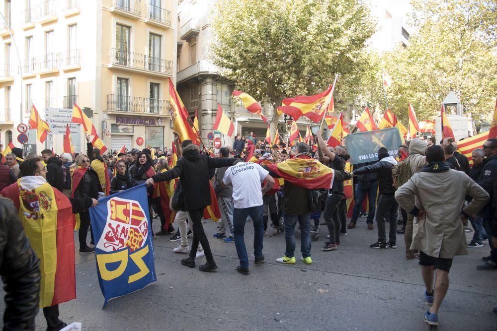 La manifestació per la unitat d''Espanya aplega unes 700 persones a Manresa