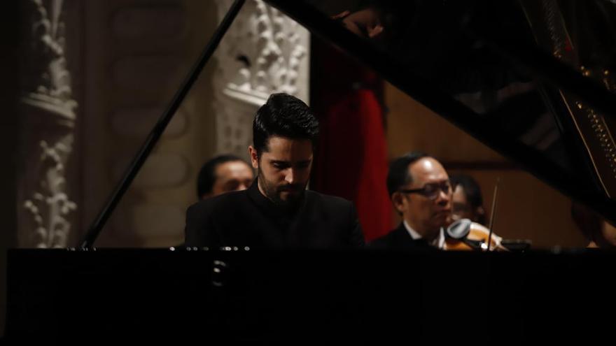 Un pianista de Alberic exporta la música española a Vietnam