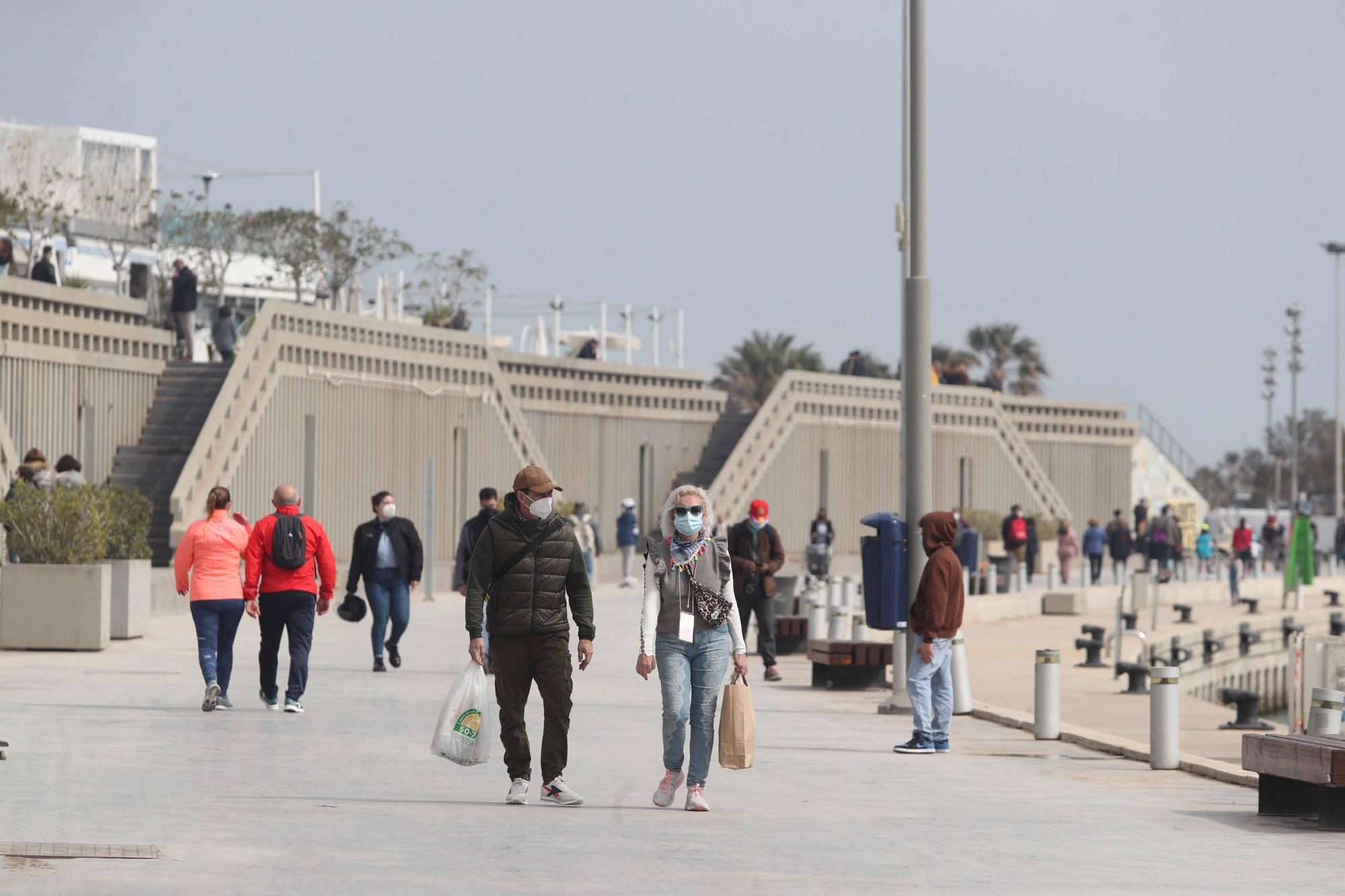 Gran ambiente en la Marina en el primer fin de semana sin cierre perimetral