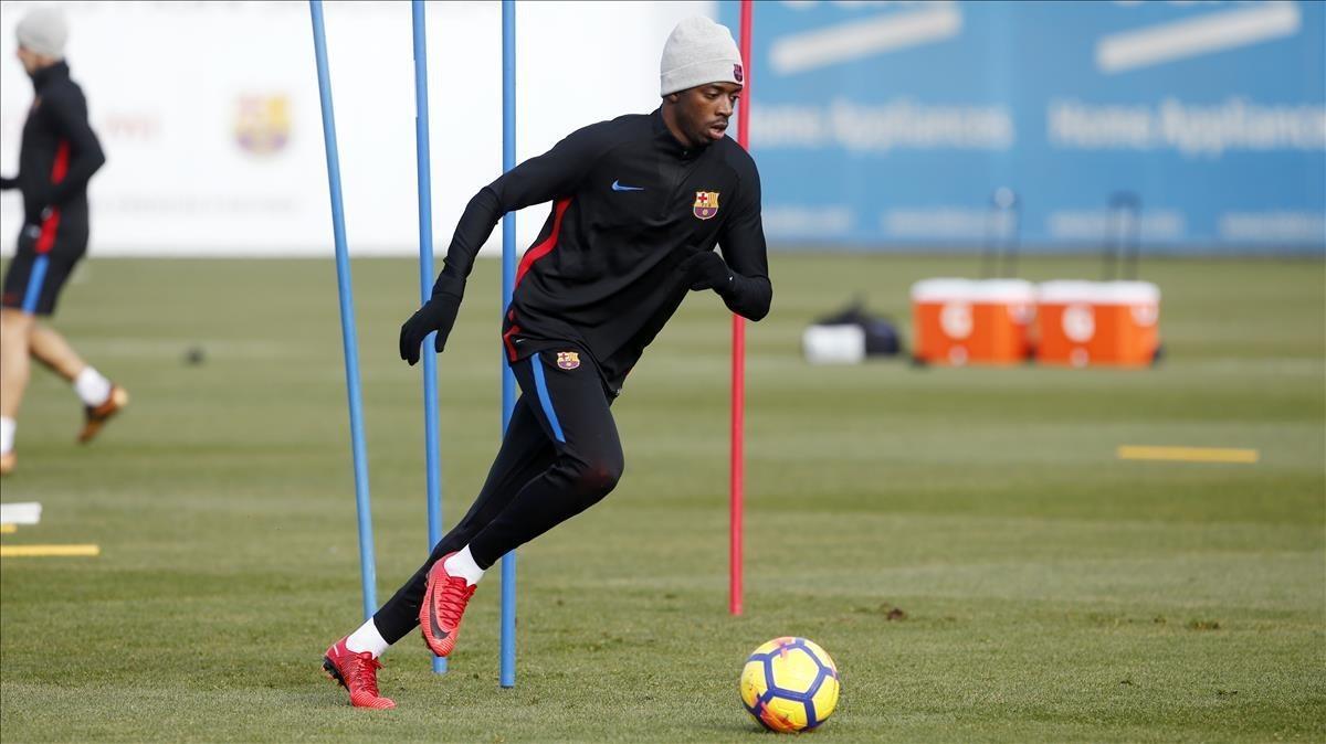 marcosl41379504 entrenamiento del barcelona en la ciudad deportiva  dembele180102180007