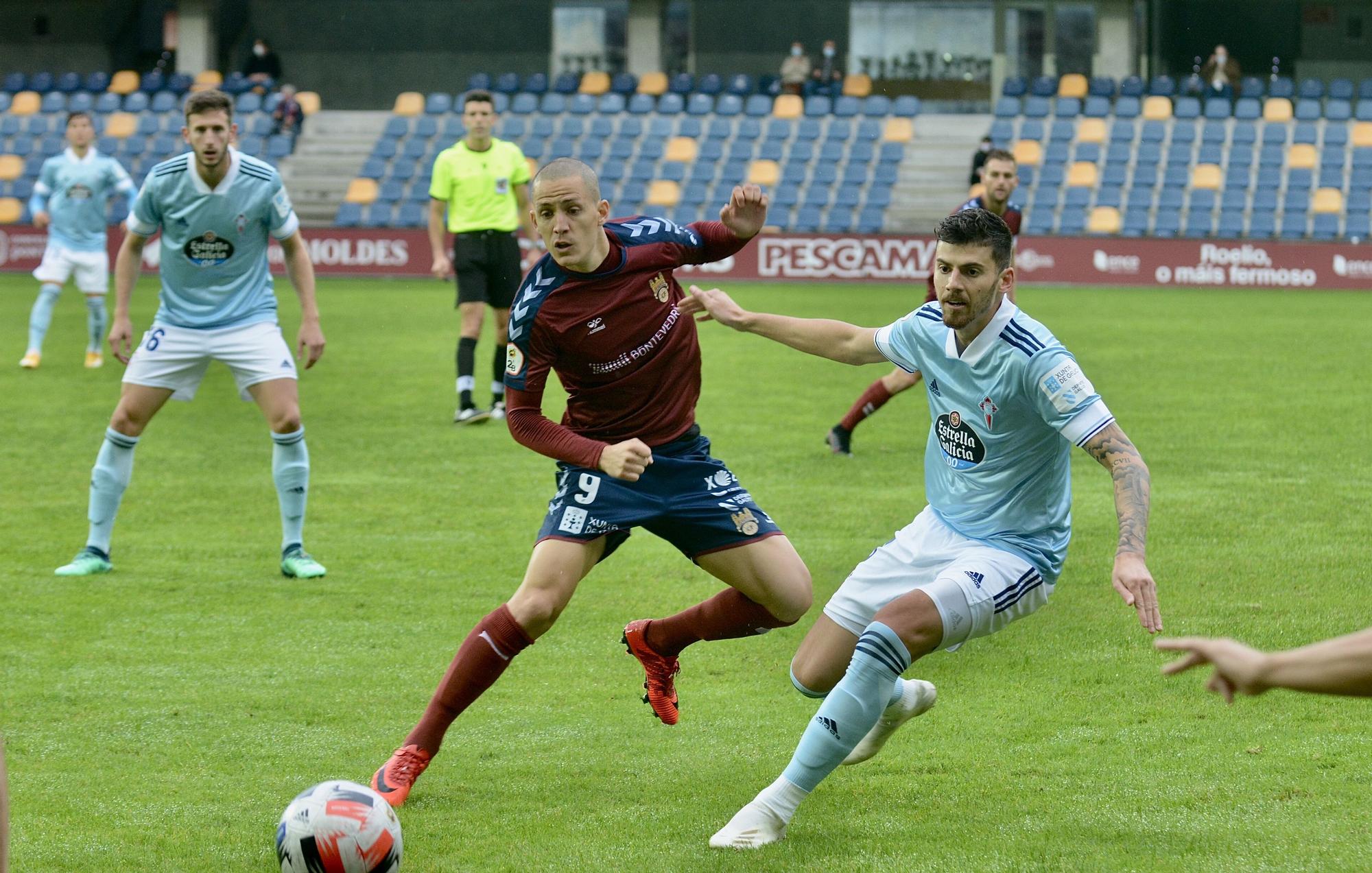 El Pontevedra se lleva el derbi en Pasarón