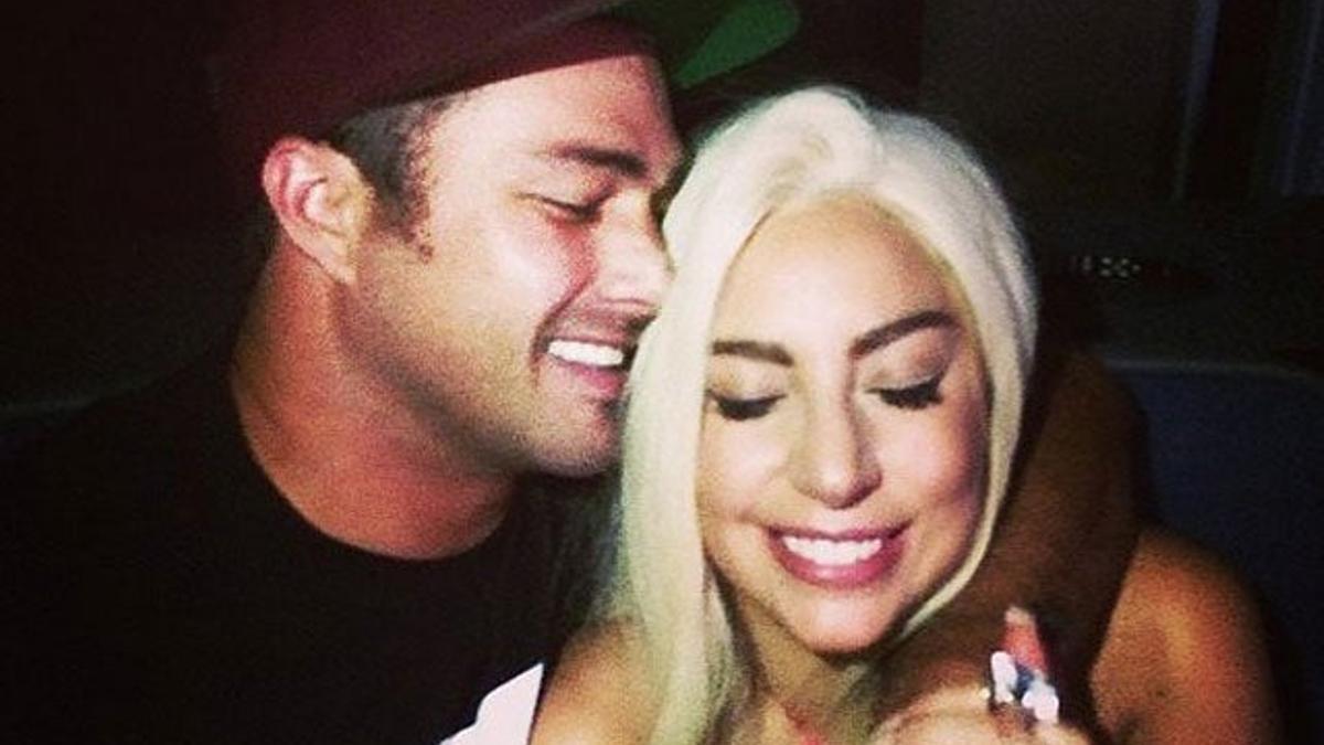 Lady Gaga y Taylor Kinney celebran su compromiso matrimonial