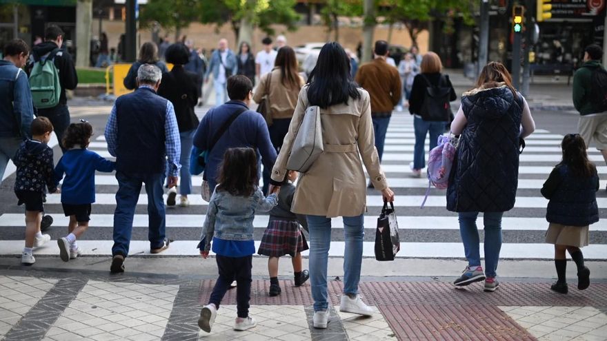 Vuelta al cole con normalidad tras el apagón: &quot;Todos hemos traído a los niños a clase porque se mantienen los horarios y el comedor&quot;