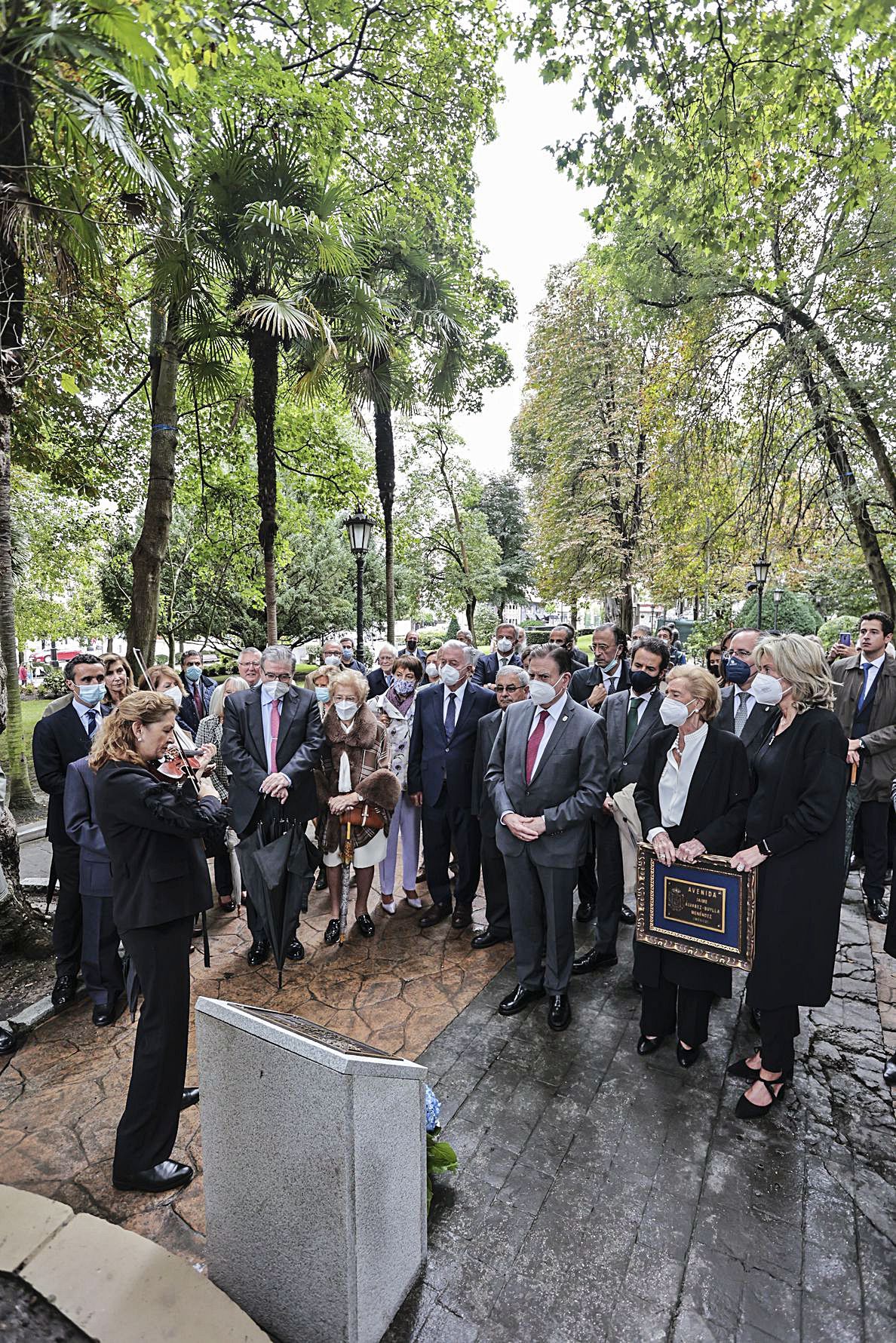 La interpretación de Sabine Lohez, en el homenaje.