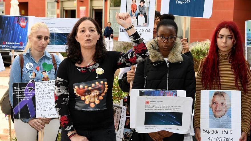 Lidia Henríquez, madre de Yurena, durante una manifestación en repudio al crimen.