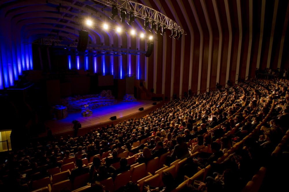 Las principales autoridades, empresarios y miembros de la sociedad civil acudieron al evento.