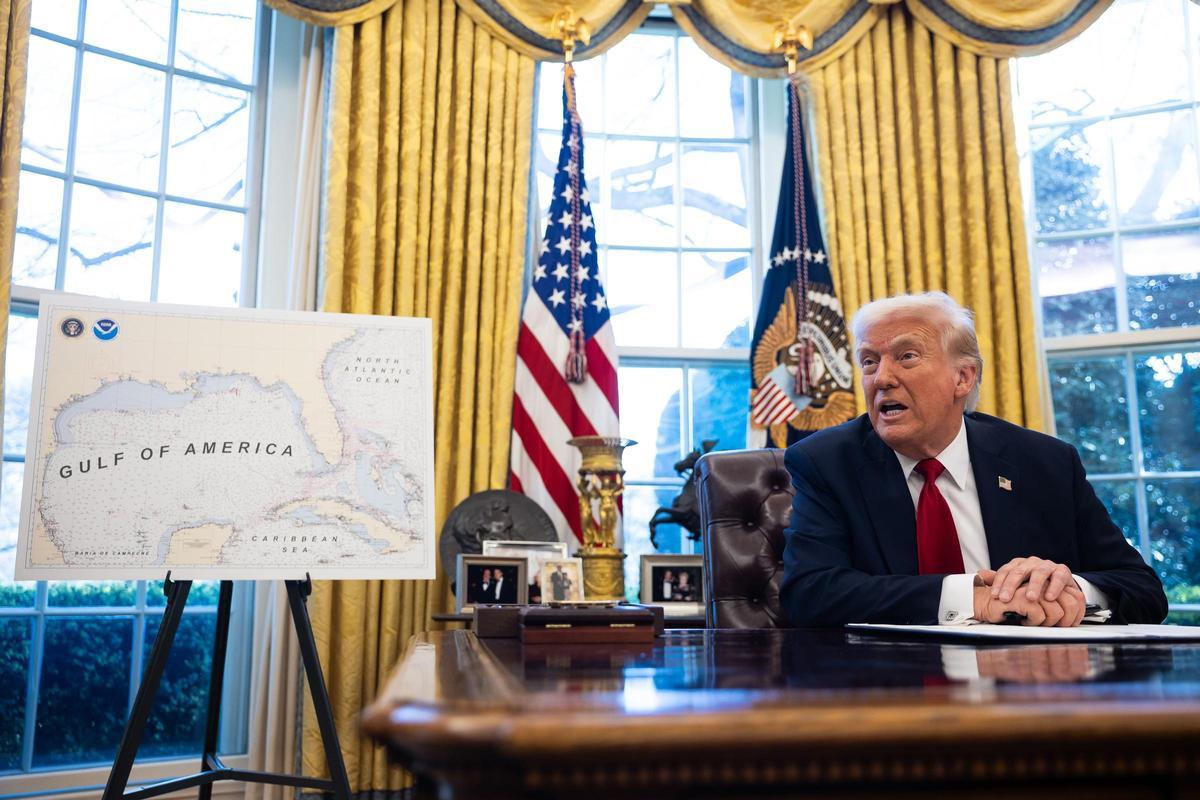 El presidente de Estados Unidos, Donald Trump, tras anunciar la medida arancelaria a los vehículos.