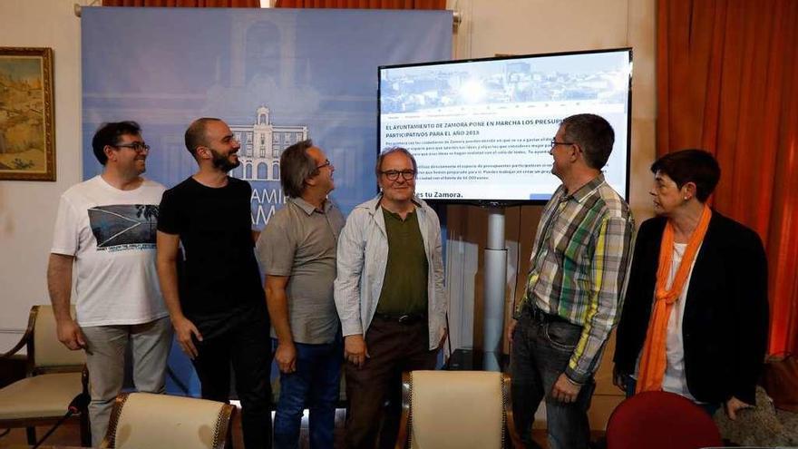 Momento de la presentación del proyecto en el Ayuntamiento.