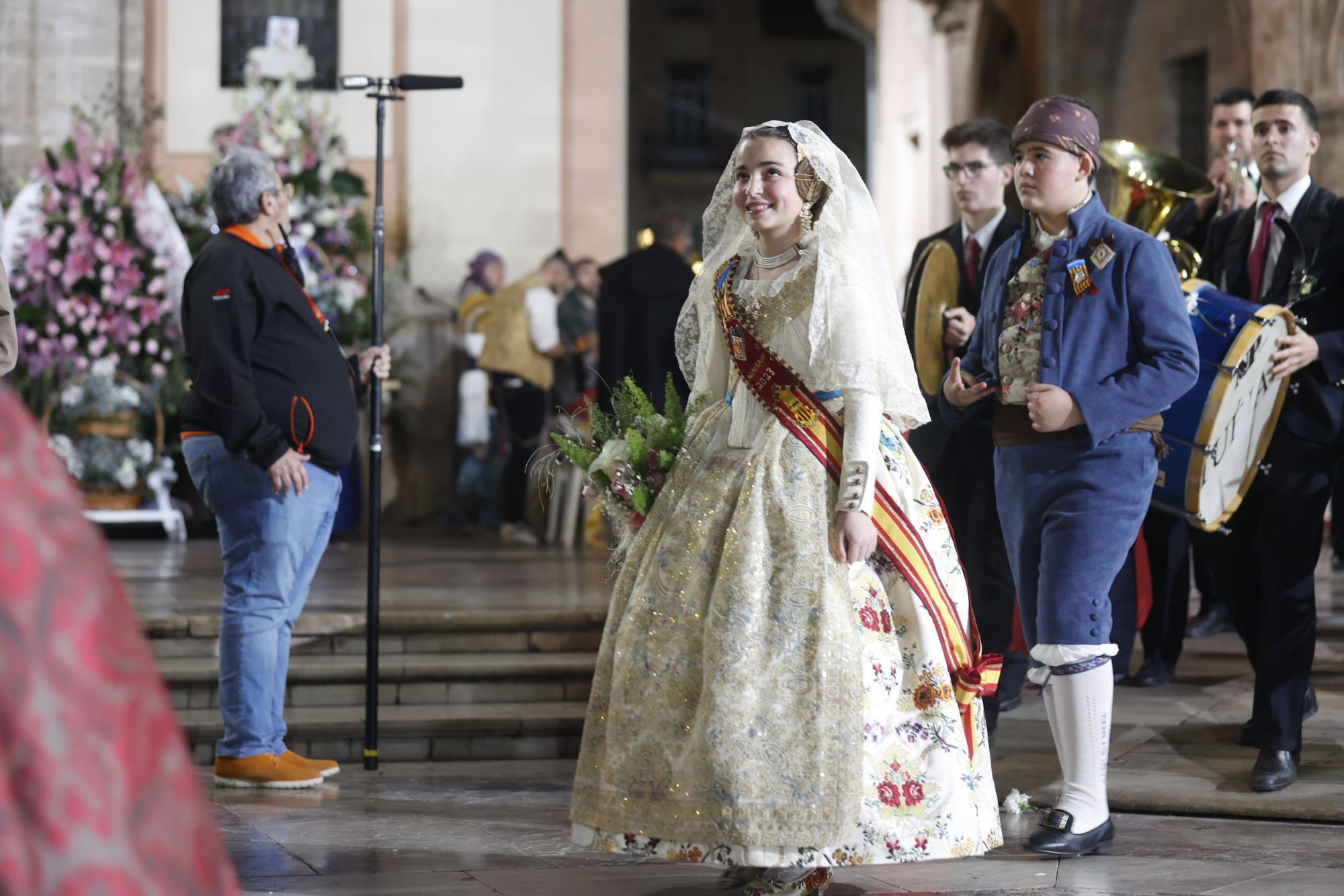 Ofrenda 2023 | Falleras Mayores e Infantiles de comisiones del 17 de Marzo (I)