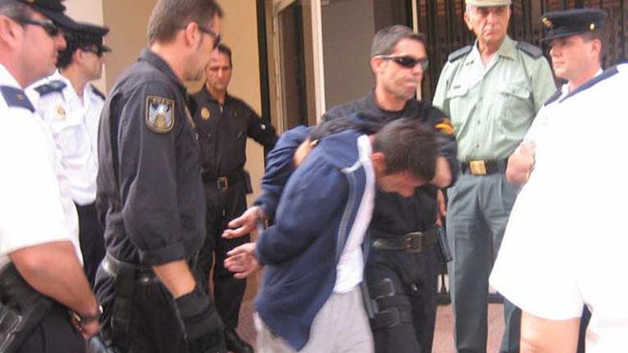 Uno de los detenidos en mayo de 2010 en la operación Shovel.