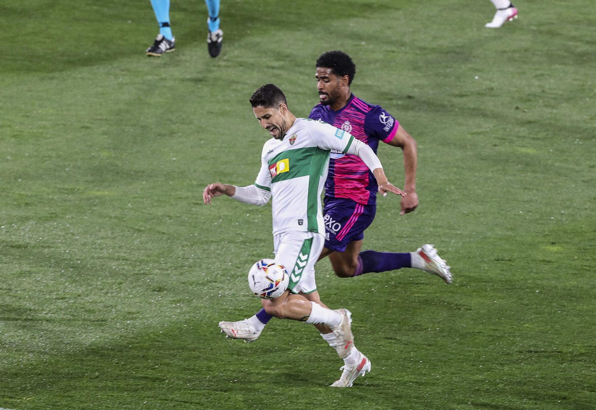 Elche 1 - Valladolid 1: El Elche no sabe ganar