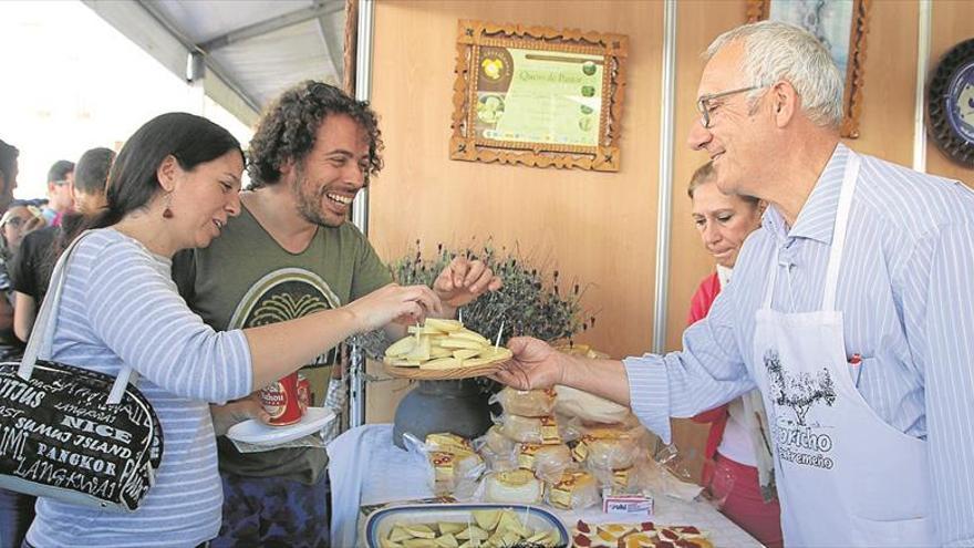 Suiza y Canarias son los invitados en la Feria Nacional del Queso