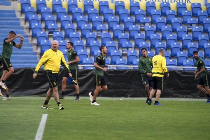 DEPORTES 05-03-19  LAS PALMAS DE GRAN CANARIA.  Primer entrenamiento de Pepe Mel. FOTOS: JUAN CASTRO