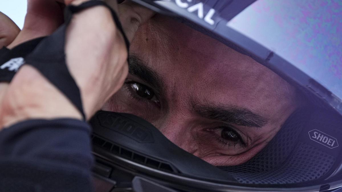 Marc Márquez (Ducati), con la mirada fija en la parrilla de la prueba al 'sprint' de Misano.